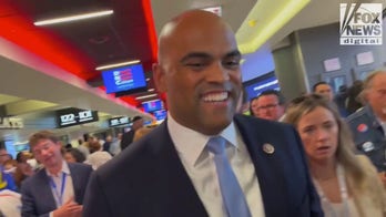 ӣ����Ƶ Digital speaks with prominent Democrats at the DNC