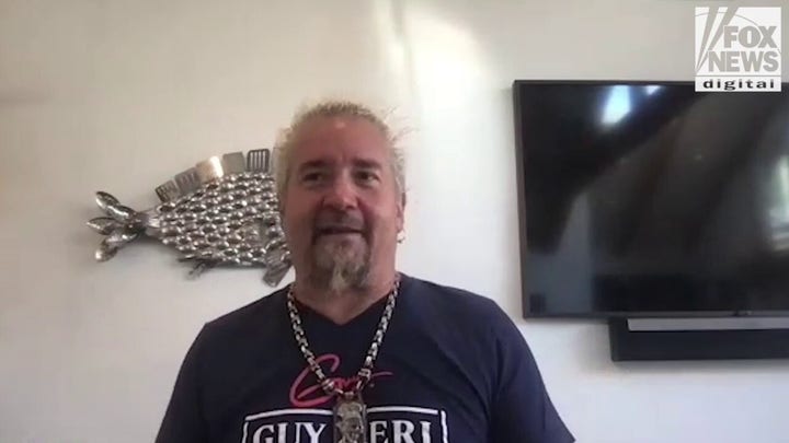 Guy Fieri habla sobre la apertura del "¡Chicken Guy!