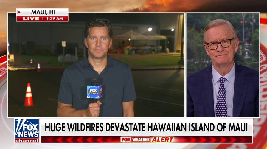 Hawaii pastor describes car nearly being swallowed by flames