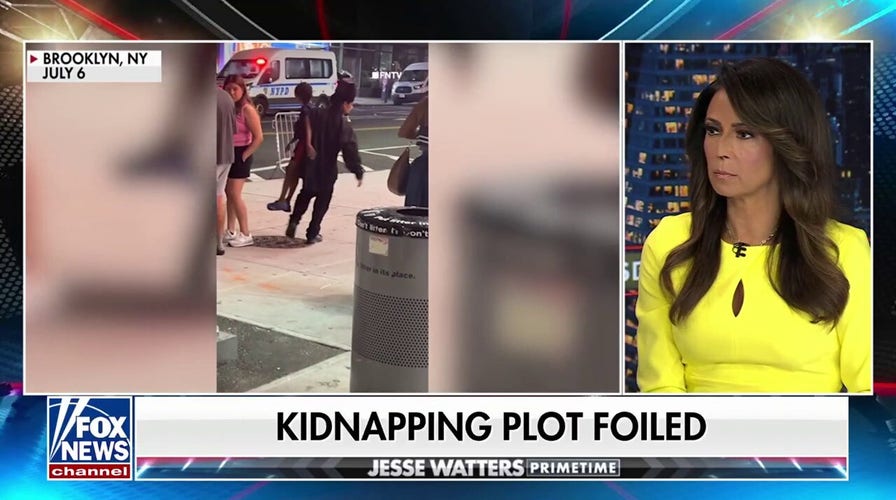 Kidnapping caught on camera as suspect picks kid up on street