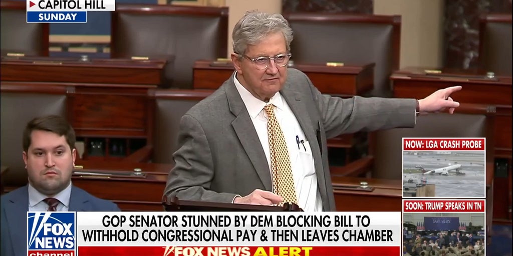 Sen. Kennedy stunned as Democrat blocks bill to withhold congressional pay during DHS shutdown