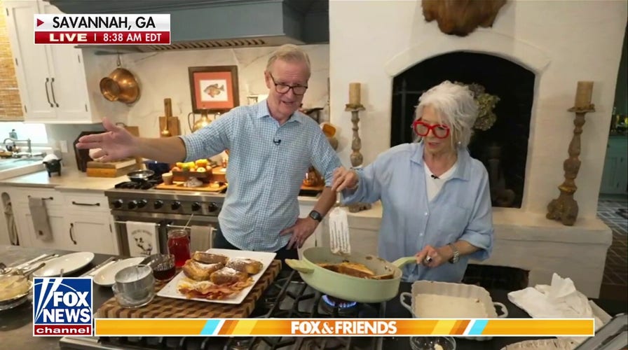 Paula Deen makes Ice Cream French Toast on 'Fox & Friends'