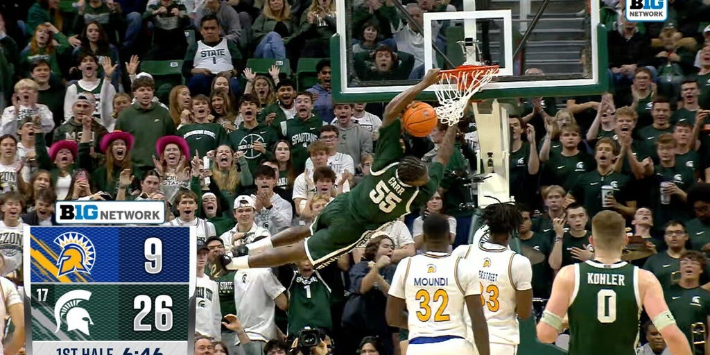 Michigan State's Jeremy Fears lobs it up to Coen Carr for MONSTER alley-oop vs. San José State