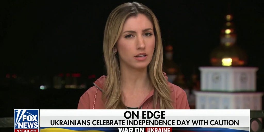 Deadly rocket attack by Russia leaves 22 dead in Ukraine | Fox News Video