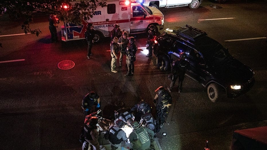 Portland violence continues as protesters, counter-protesters clash