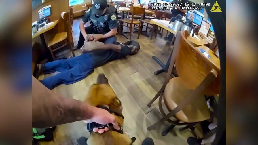 Orlando police arrest man in an IHOP after receiving stabbing report