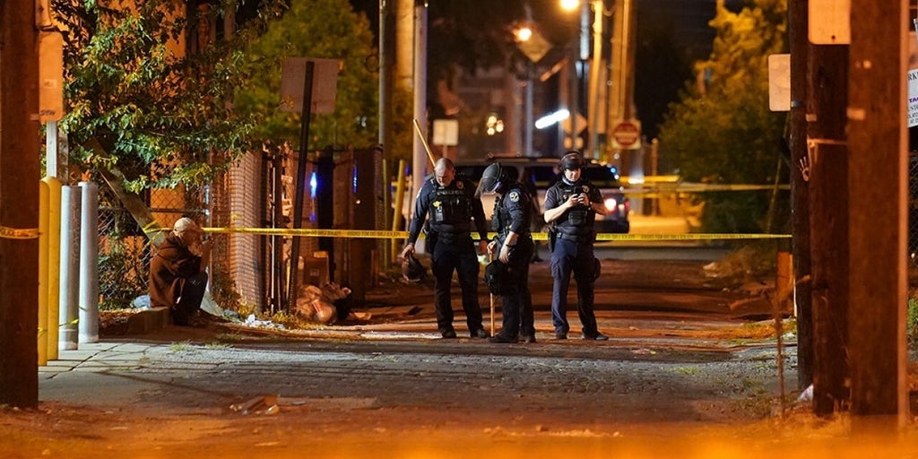 2 officers shot during protests in Louisville Fox News Video