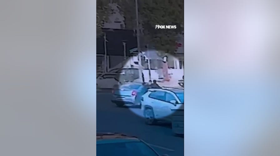  Apparent kidnapping of American writer  successful  Iraq caught connected  camera