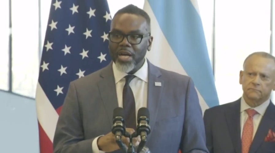 Chicago Mayor Brandon Johnson says US being run as if Confederacy won the Civil War