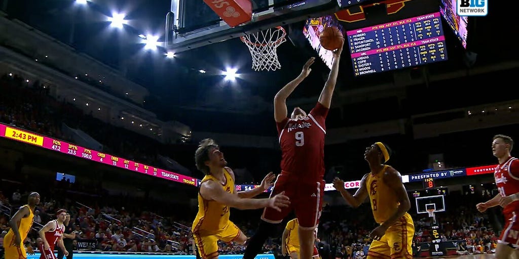 Nebraska's Berke Büyüktuncel converts and-one layup to extend Nebraska’s lead over USC