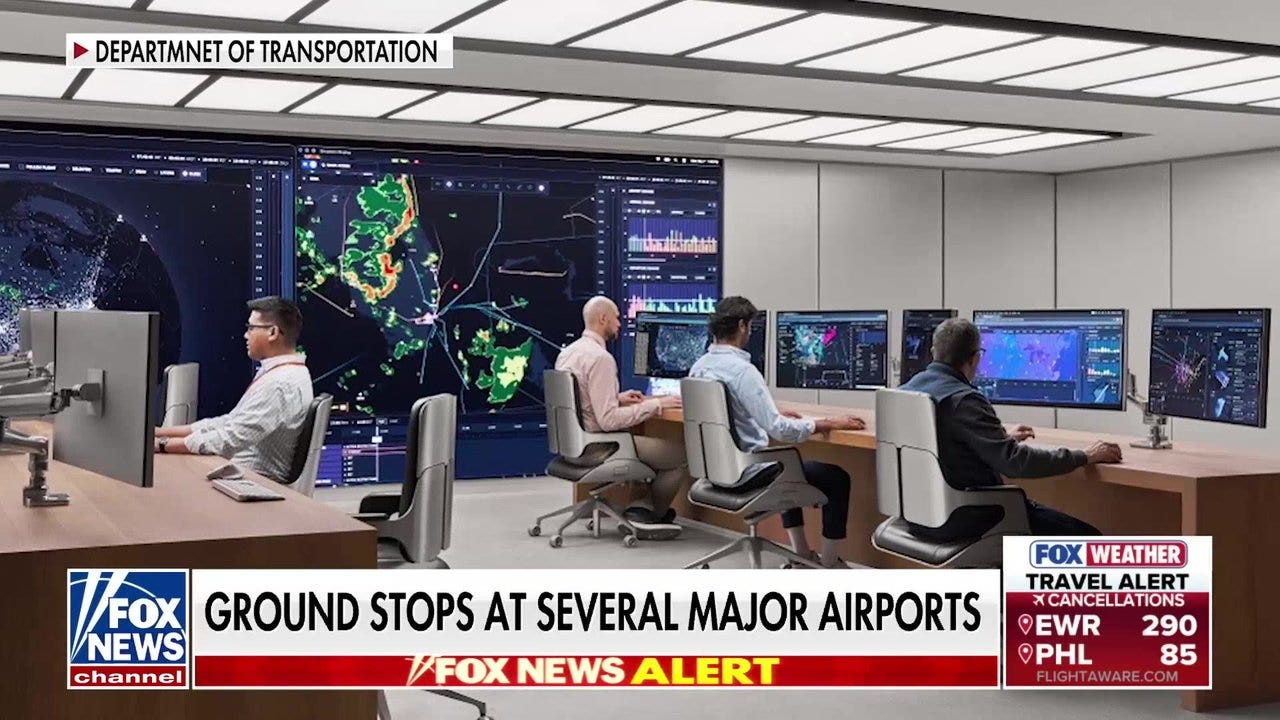 Circuit failure triggers major delays at airports in Northeast