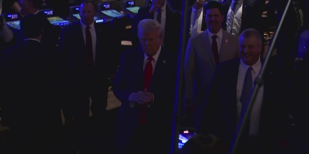 Las Vegas gamblers shocked by President Trump visit to casino floor