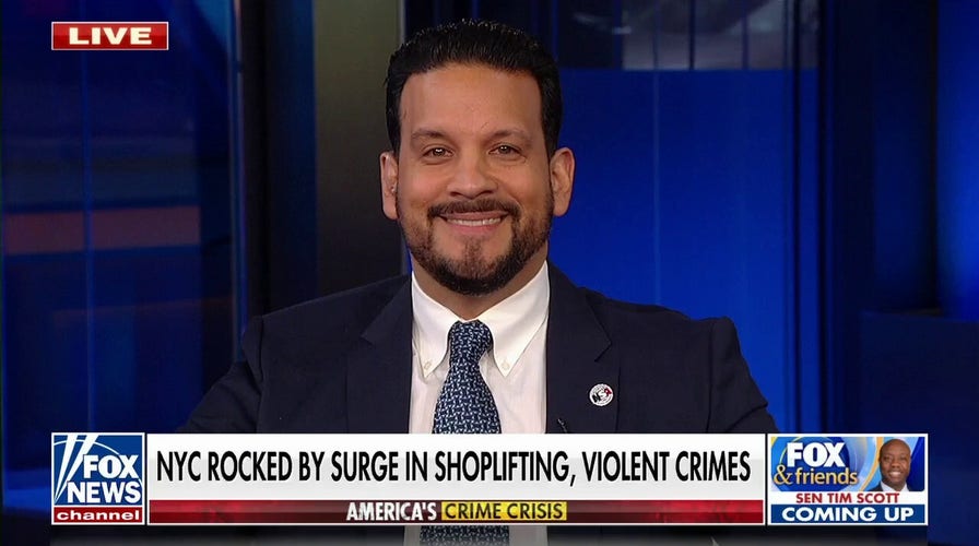 NYC grocery stores increase security as shoplifting, violent crime surge: 'It's very scary'