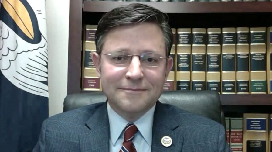 Trump warns 'anarchists, agitators, looters' to stay away from Tulsa rally