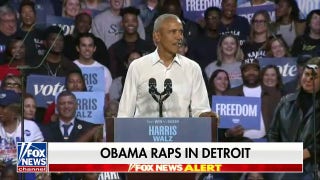Obama raps to Eminem in Detroit - Fox News