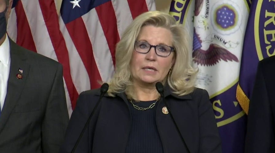 Hannity: Media praising Liz Cheney after calling her dad a war criminal