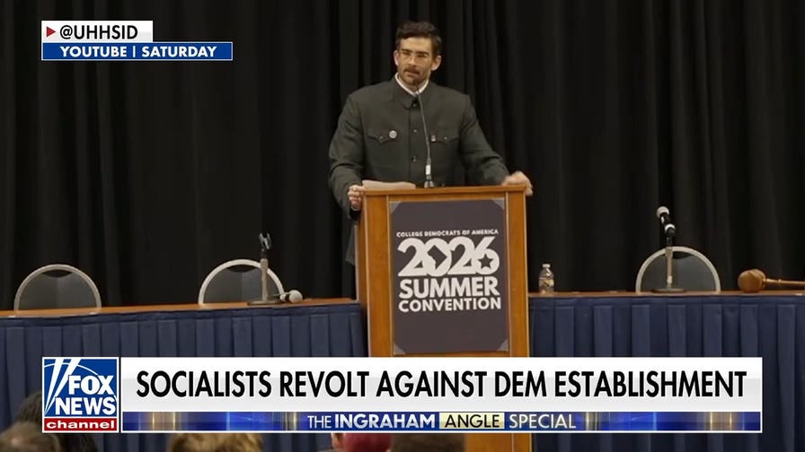 Socialists revolt against Democrats at youth convention
