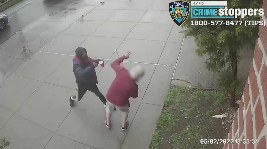 NYC man, 77, punched and kicked in face during alleged broad daylight robbery attempt