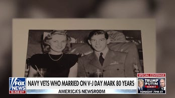 Navy veterans who married on V-J Day celebrate 80th anniversary