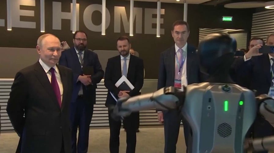Putin watches awkward robot creation   astatine  Moscow AI conference