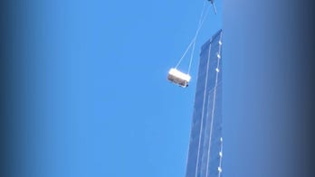 NYC window washers were stuck on scaffolding after it broke 78 floors up