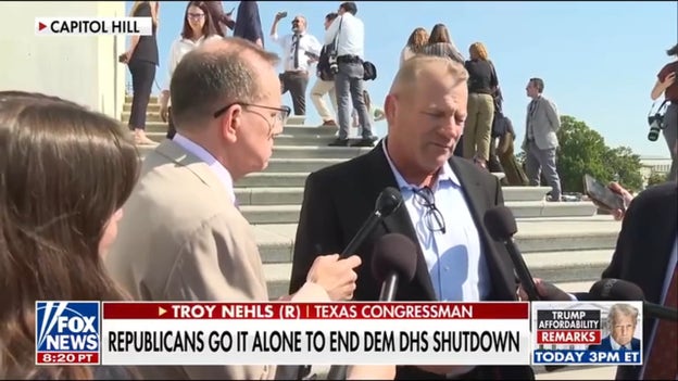 Republicans and Democrats battle over DHS funding as shutdown looms