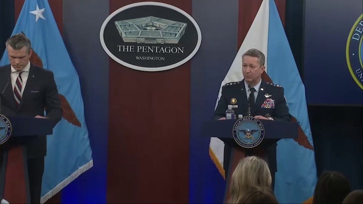 «Honramos vuestro sacrificio». El presidente del Chiefs Conjunto Chiefs los soldados estadounidenses fallecidos en la Operación Epic Fury.