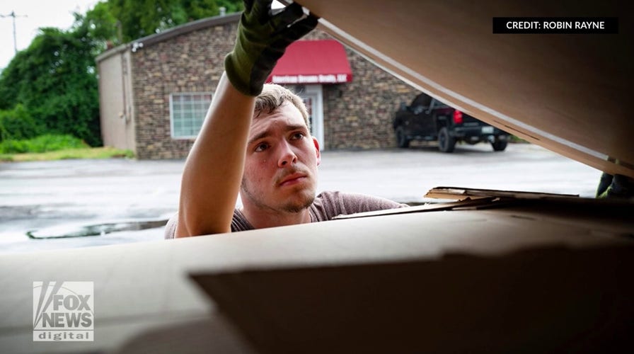 Tennessee man with autism starts successful box recycling company