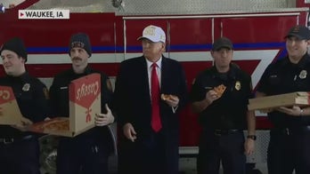 Trump delivers pizzas to Waukee, Iowa fire department