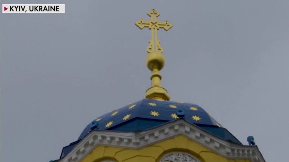 Hundreds of Orthodox churches in Ukraine reject Moscow Patriarchate for Kyiv, church leader says