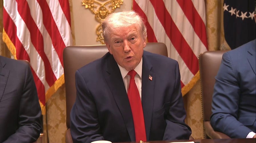 Trump says Putin agreed to not fire on Kiev for a week