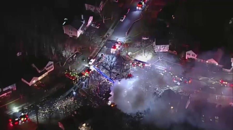 Virginia home explosion decimates residence, kills firefighter