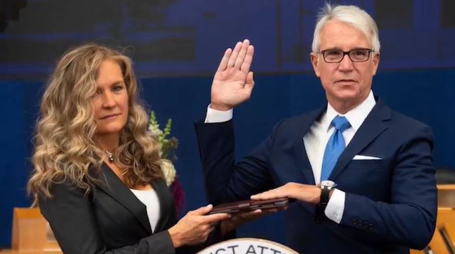 Lawrence Jones speaks with families of crime victims pushing to recall LA DA Gascón