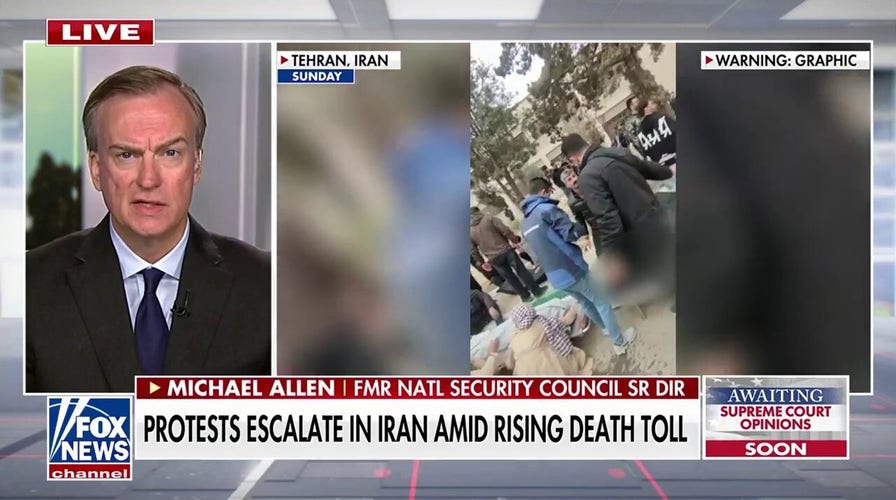  Trump warns Iran of 'very strong action' if protesters are executed