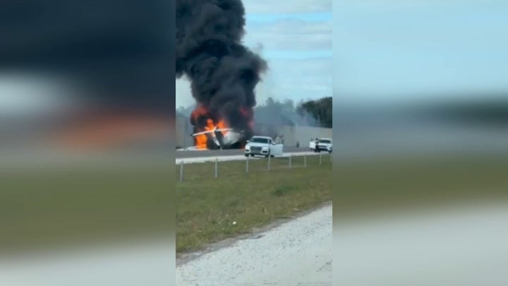 Audio released from Florida highway plane crash: 'We've lost both engines'