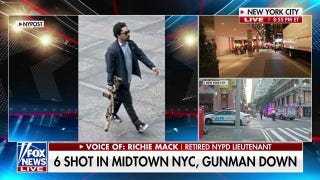 Suspected shooter did not appear to have military training, expert says