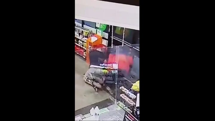 Chicago jiu jitsu instructor takes down theft suspect