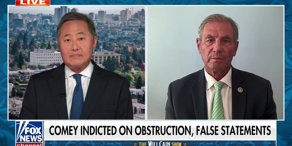 Comey turned out to be 'one of the most politicized' directors of the FBI : John Yoo