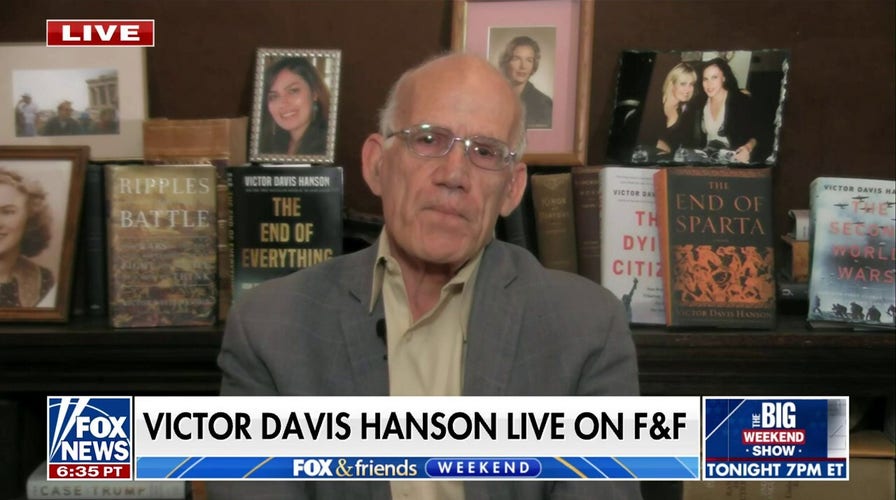 Joe Manchin is ‘disingenuous’: Victor Davis Hanson