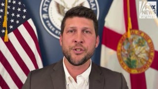 El fiscal general Florida dice que está "avisando" a las empresas de woke del estado