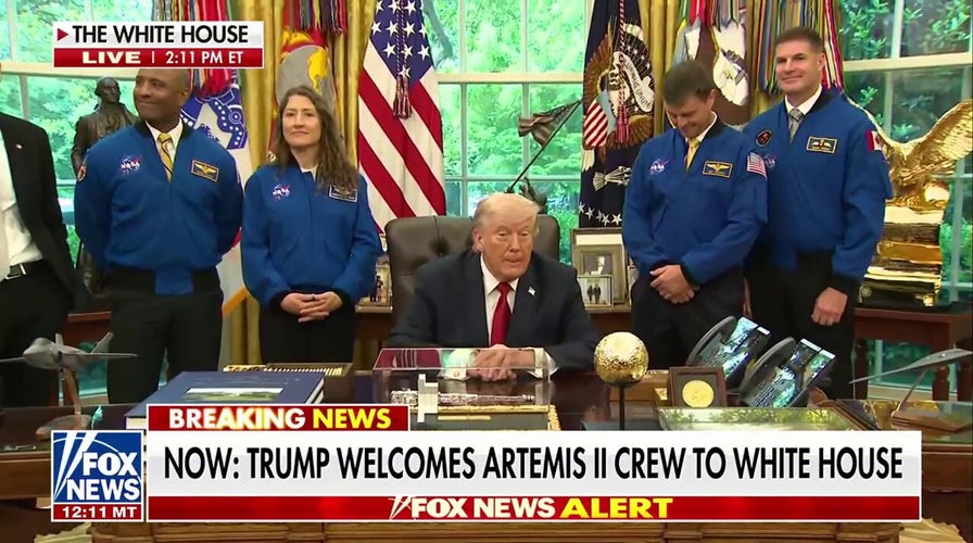 Trump welcomes Artemis II unit  to the White House