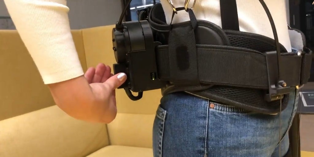 'CyberGuy': Robotic shorts give your legs a boost to walk farther and tire less