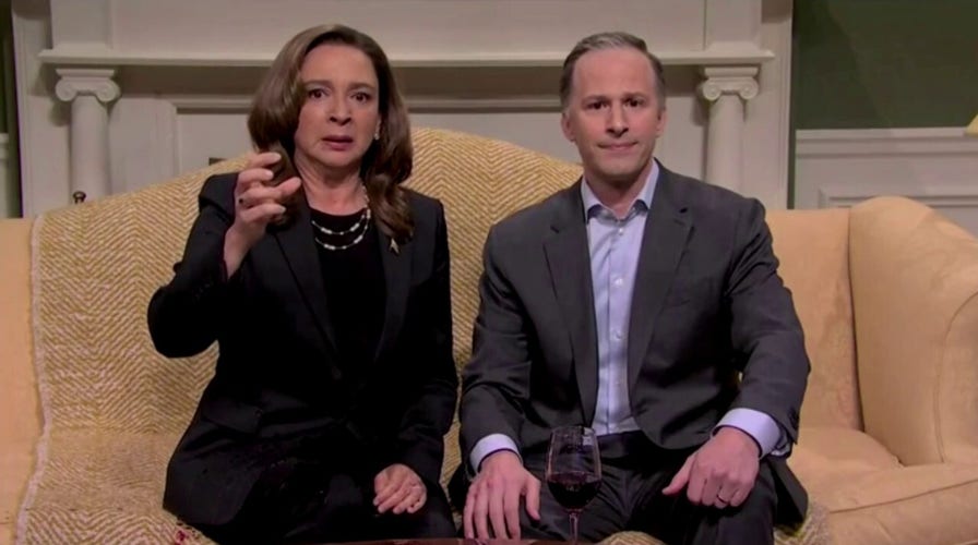 'SNL' mocks Kamala Harris watching Walz, Vance 'vibing' in VP debate skit