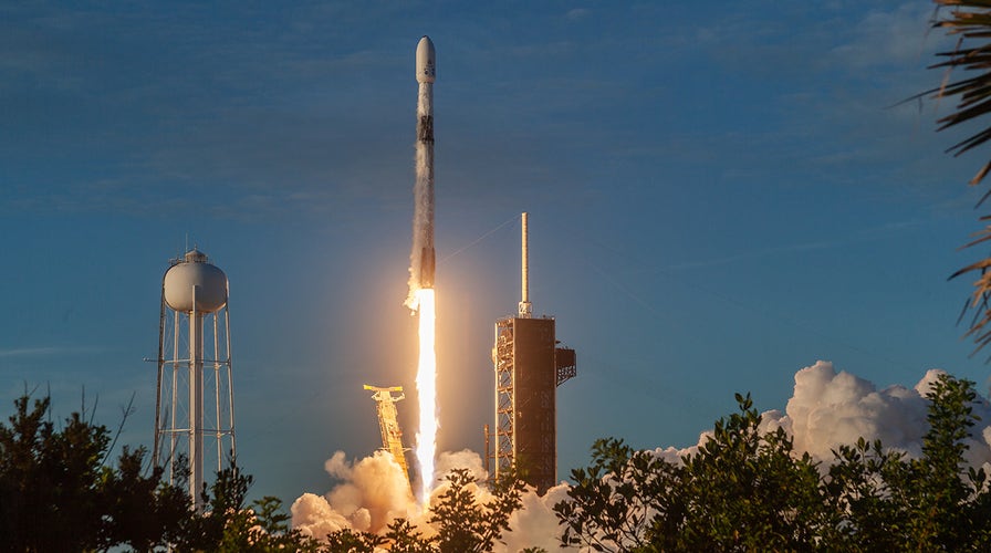  SpaceX motorboat  of Starlink satellites into debased  world  orbit