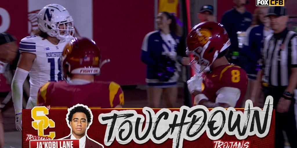 Ja'kobi Lane's INSANE one-handed grab extends USC's lead over Northwestern