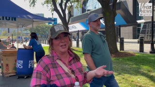 Concert for Carolina attendees help raise money for Hurricane Helene victims - Fox News
