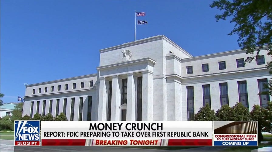  Federal regulators prepare to seize First Republic Bank