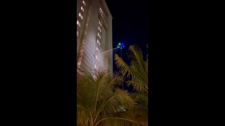 UFO-like object seen cleaning windows