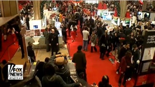 Holiday shoppers lean into AI