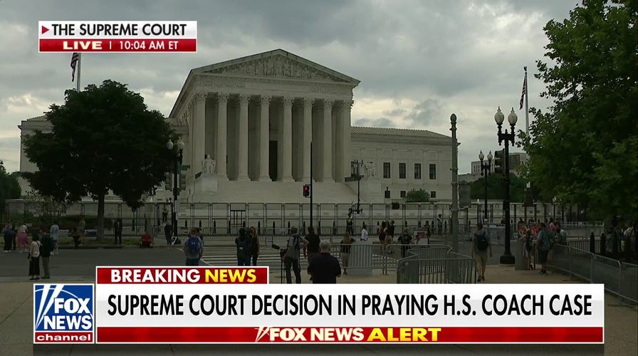 Supreme Court rules in favor of former coach in prayer case